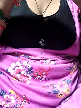 Snapshot of kajal_td chatting on October 3, 9:50 am kajal td online show from October 3, 9:50 am