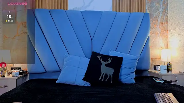 angel  red  online show from September 13, 2:00 am