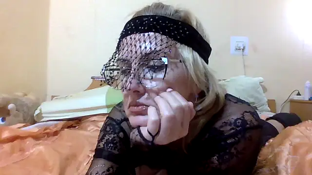 Snapshot of TianaQLove chatting on September 29, 6:02 pm TianaQLove online show from September 29, 6:02 pm