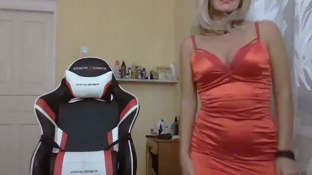 Snapshot of TianaQLove chatting on October 3, 6:05 pm TianaQLove online show from October 3, 6:05 pm