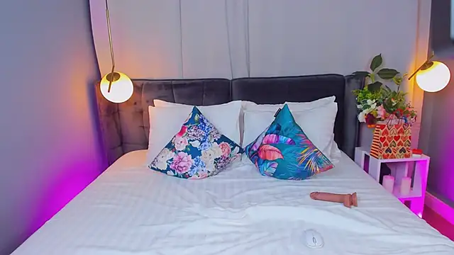 CandyJaneX online show from February 13, 1:29 pm