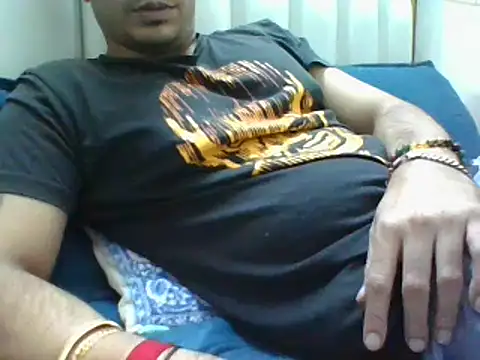 Snapshot of 7_INCH_MONSTER chatting on November 5, 10:15 am 7 INCH MONSTER online show from November 5, 10:15 am