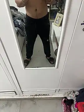 7 INCH MONSTER online show from February 16, 8:43 am