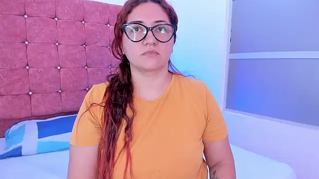 mishell lovely online show from December 17, 1:17 pm