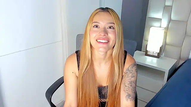 Snapshot of LexxyBunny_ chatting on September 29, 11:37 am LexxyBunny online show from September 29, 11:37 am