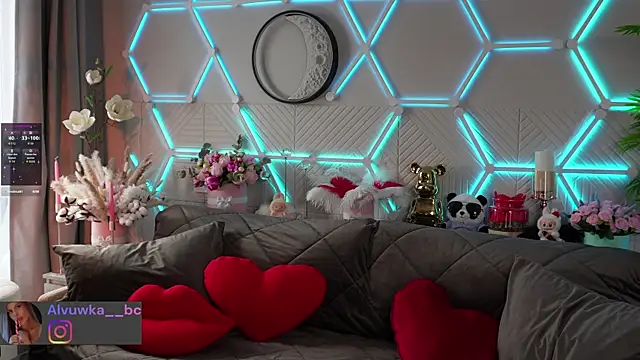 Alvuwkaa online show from February 11, 12:32 pm