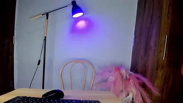 khate smith online show from February 14, 2:14 pm