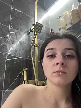 LilyIrons online show from February 12, 7:31 pm