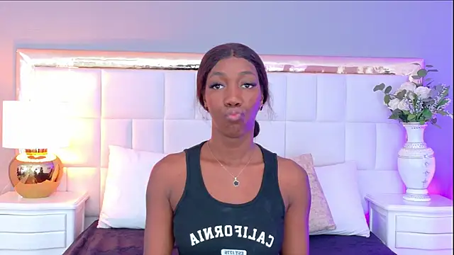 MadeleineHocker online show from September 14, 12:37 pm