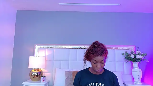 MadeleineHocker online show from October 11, 11:53 am