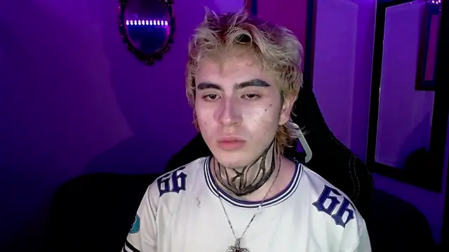 DanteObscuro online show from November 16, 2:39 am