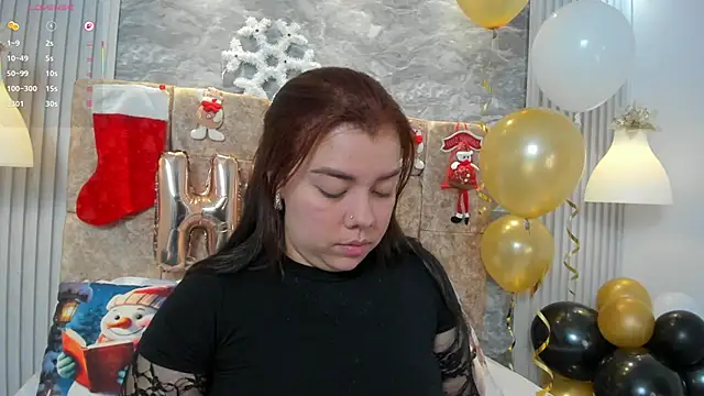 leilapons online show from December 22, 8:39 pm