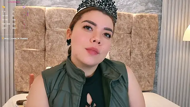 leilapons online show from March 5, 7:43 pm