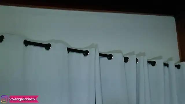 ValeriGallardo17 online show from November 14, 2:10 am