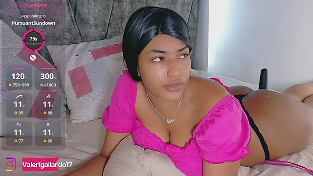 ValeriGallardo17 online show from November 29, 7:50 pm