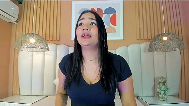 Snapshot of noa_moon chatting on November 28, 2:36 am noa moon online show from November 28, 2:36 am