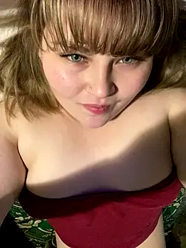 Snapshot of BeckiXrose chatting on November 3, 10:21 pm BeckiXrose online show from November 3, 10:21 pm