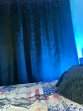 Snapshot of EVAH_LEE_ chatting on October 10, 3:27 am EVAH LEE online show from October 10, 3:27 am