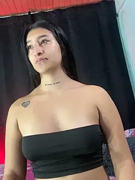 Snapshot of EVAH_LEE_ chatting on December 20, 3:02 am EVAH LEE online show from December 20, 3:02 am