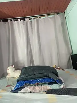 Snapshot of EVAH_LEE_ chatting on February 20, 1:57 am EVAH LEE online show from February 20, 1:57 am