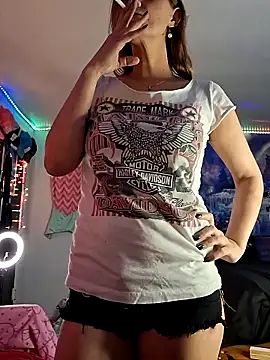 PeachyAriel online show from March 7, 5:04 am