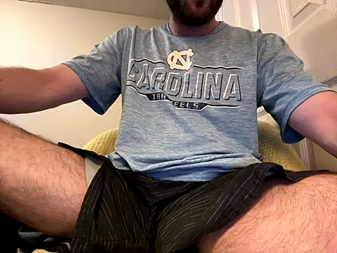 Snapshot of straightguy2233 chatting on September 20, 3:40 am straightguy2233 online show from September 20, 3:40 am