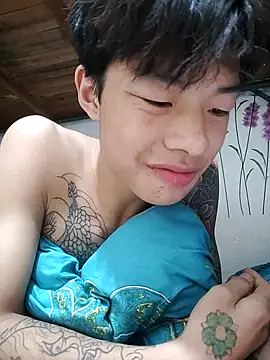 Snapshot of junjun1189 chatting on November 6, 12:11 am junjun1189 online show from November 6, 12:11 am