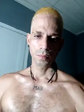 Snapshot of nando__master37 chatting on December 18, 11:00 pm nando master37 online show from December 18, 11:00 pm