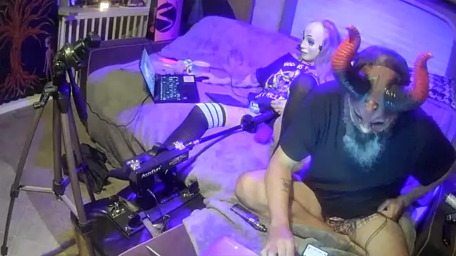 Snapshot of jamiezlilith chatting on October 2, 12:28 am jamiezlilith online show from October 2, 12:28 am