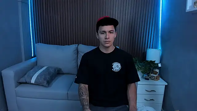 Snapshot of Leo_santoro chatting on September 22, 1:24 pm Leo santoro online show from September 22, 1:24 pm