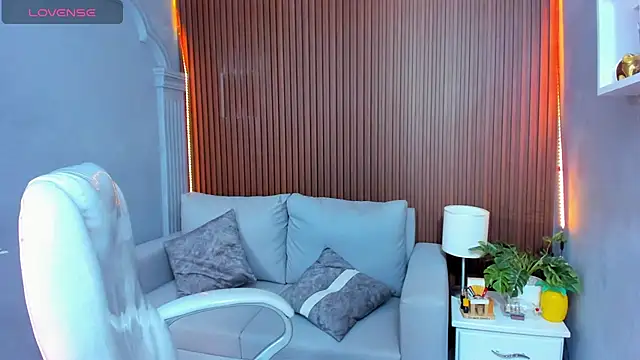 Snapshot of Leo_santoro chatting on November 17, 2:45 pm Leo santoro online show from November 17, 2:45 pm