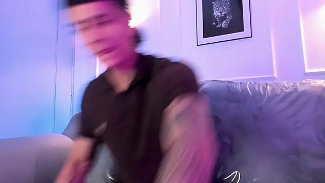 Leo santoro online show from April 9, 1:38 pm