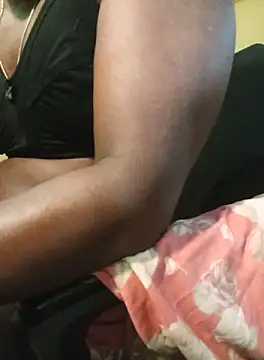 Snapshot of femboyslqueen chatting on September 26, 9:19 pm femboyslqueen online show from September 26, 9:19 pm