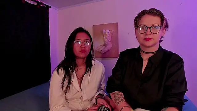 Snapshot of CrazyCakes_ chatting on November 29, 10:35 pm CrazyCakes online show from November 29, 10:35 pm