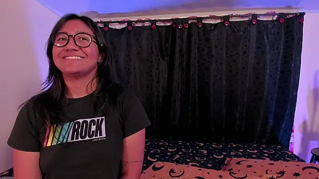 CrazyCakes  online show from April 20, 2:47 am