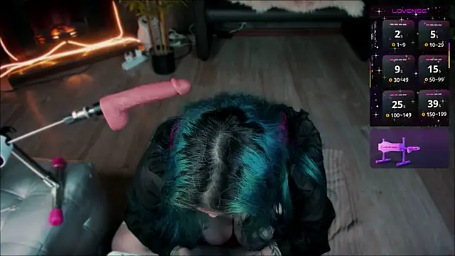 Mira Fyre online show from February 6, 7:28 pm