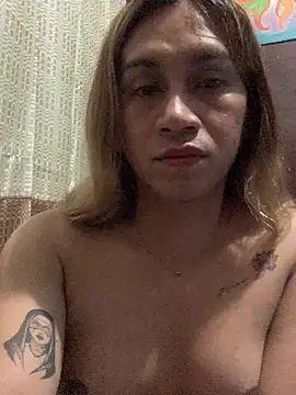 pretty TRANSjona online show from April 15, 7:58 pm