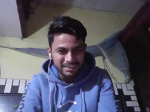 ursdreamperson online show from December 4, 2:10 am