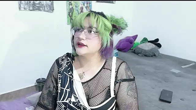 XxGreenGoodxX online show from April 19, 8:44 pm