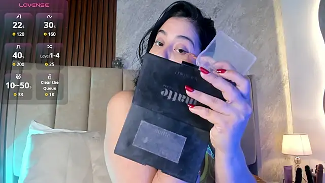  Cris Spicy  online show from January 12, 7:41 pm