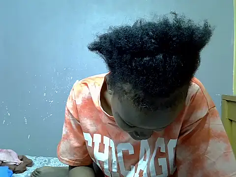 Snapshot of Sweetlanah chatting on October 3, 8:17 pm Sweetlanah online show from October 3, 8:17 pm