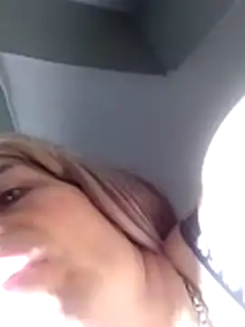 Snapshot of kaylikinky chatting on December 14, 9:19 pm kaylikinky online show from December 14, 9:19 pm