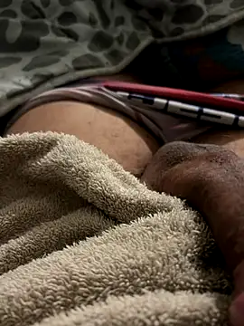 youyou933 online show from October 8, 4:32 am