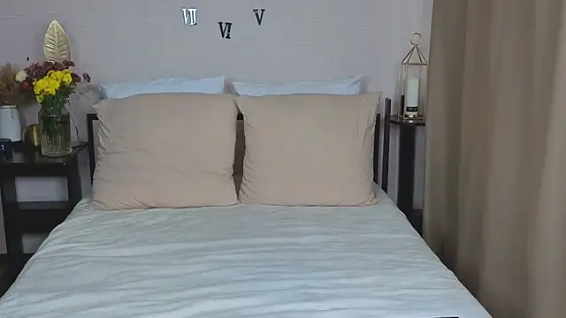 KathrynBrooks online show from September 9, 12:26 pm