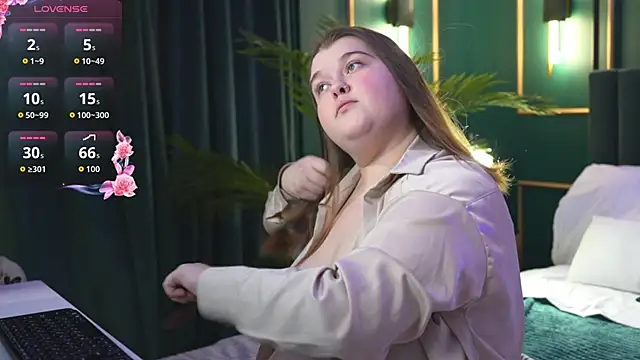 Mia Ray online show from November 28, 5:48 pm