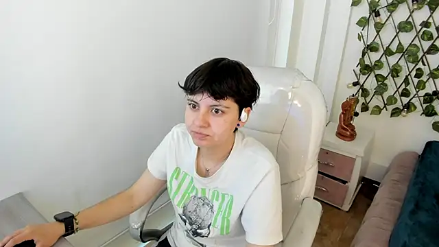 Snapshot of Nathaly_ds chatting on November 24, 7:24 pm Nathaly ds online show from November 24, 7:24 pm