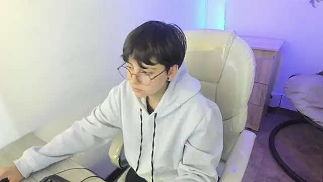 Snapshot of Nathaly_ds chatting on November 28, 12:52 pm Nathaly ds online show from November 28, 12:52 pm