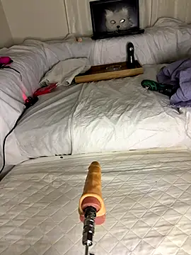 Snapshot of Ozge-SluttyScream69 chatting on December 1, 11:10 pm Ozge-SluttyScream69 online show from December 1, 11:10 pm