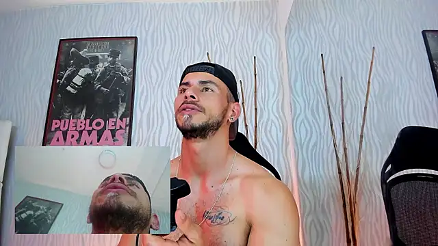 Snapshot of dylan_jacobx chatting on January 14, 3:28 pm dylan jacobx online show from January 14, 3:28 pm