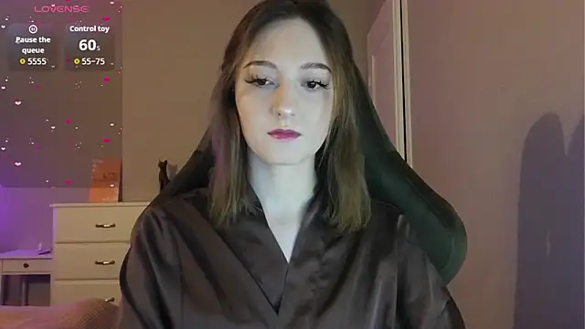 white liillyy online show from April 14, 12:27 am